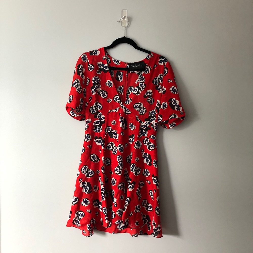 REALISATION PAR Dress